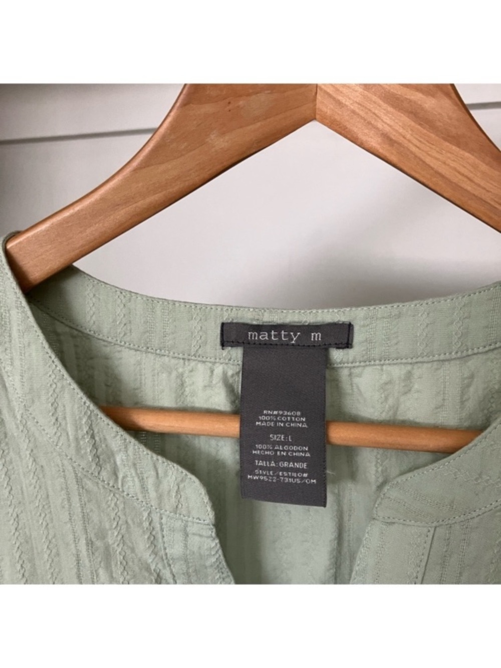 Matty M Light Sage Green Split-Neck Tunic summer top size L - Picture 7 of 7